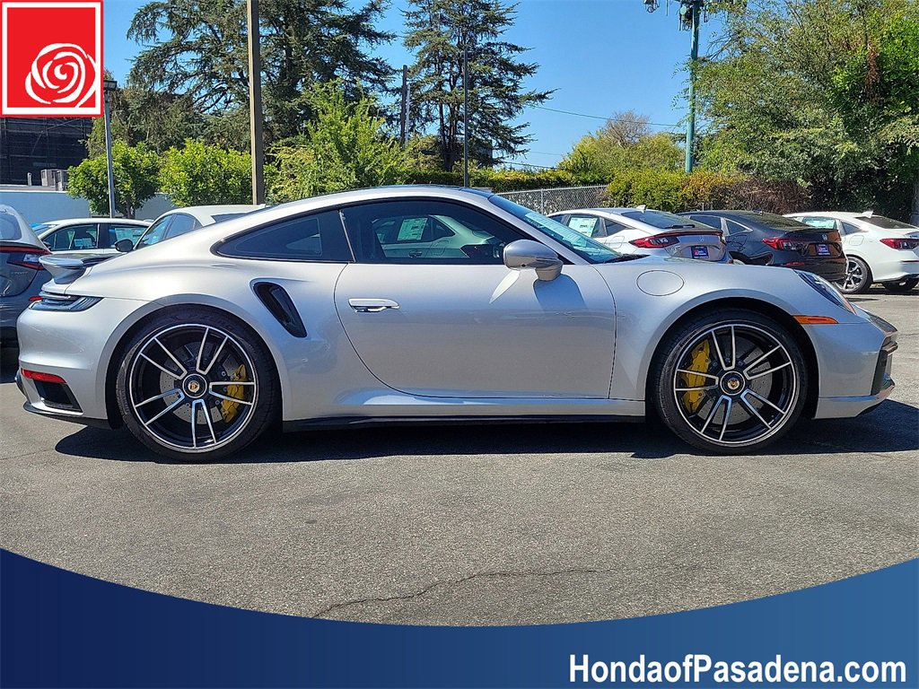 Used 2022 Porsche 911 Turbo S image 4