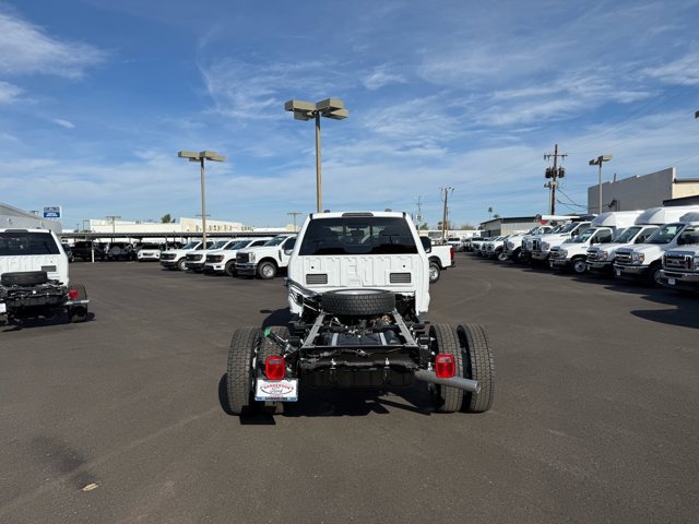 New 2026 Ford F550 4x4 Crew Cab image 3