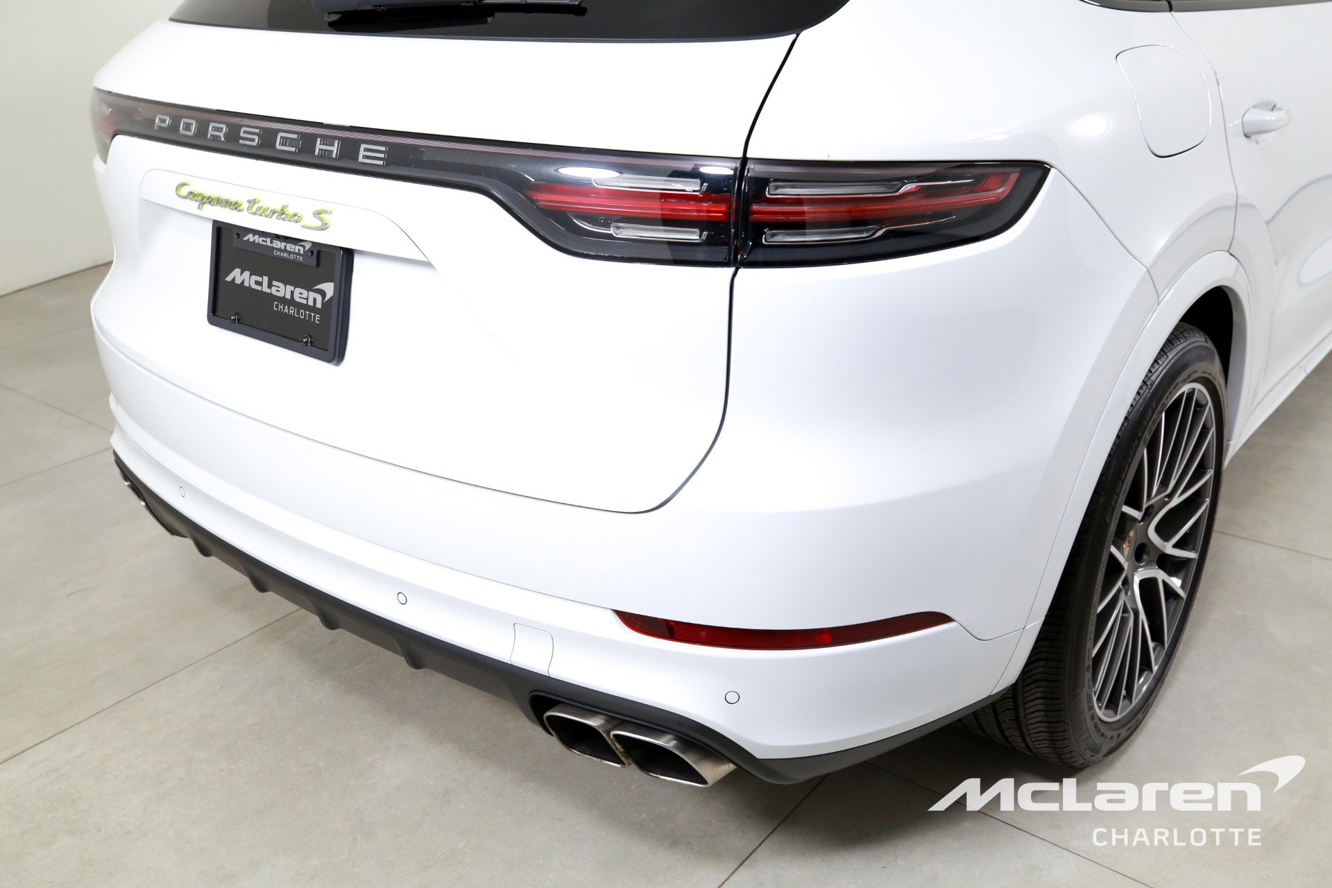 Used 2023 Porsche Cayenne Turbo S image 40