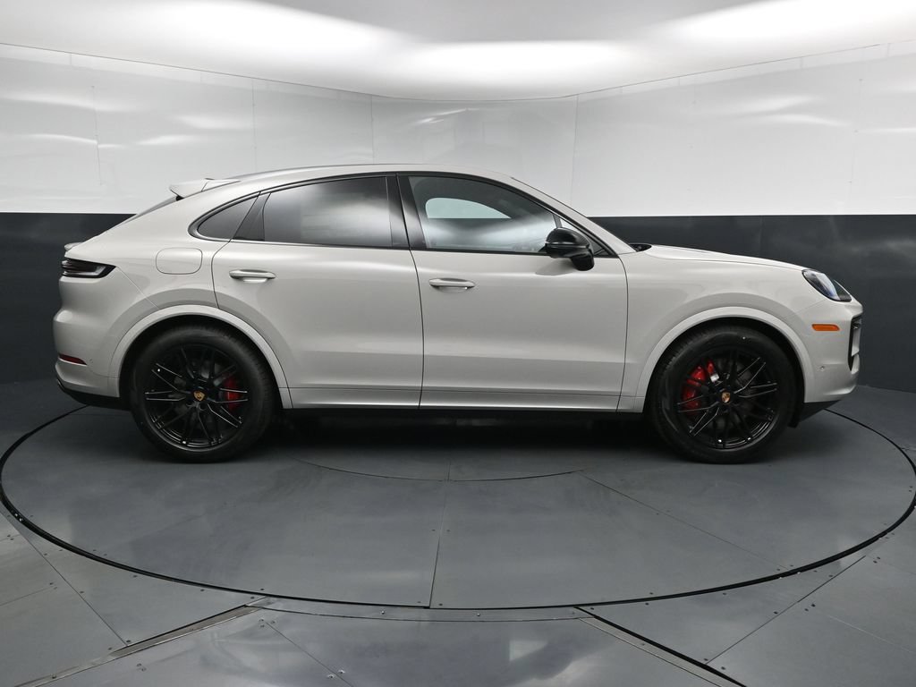New 2026 Porsche Cayenne S AWD/4WD image 11