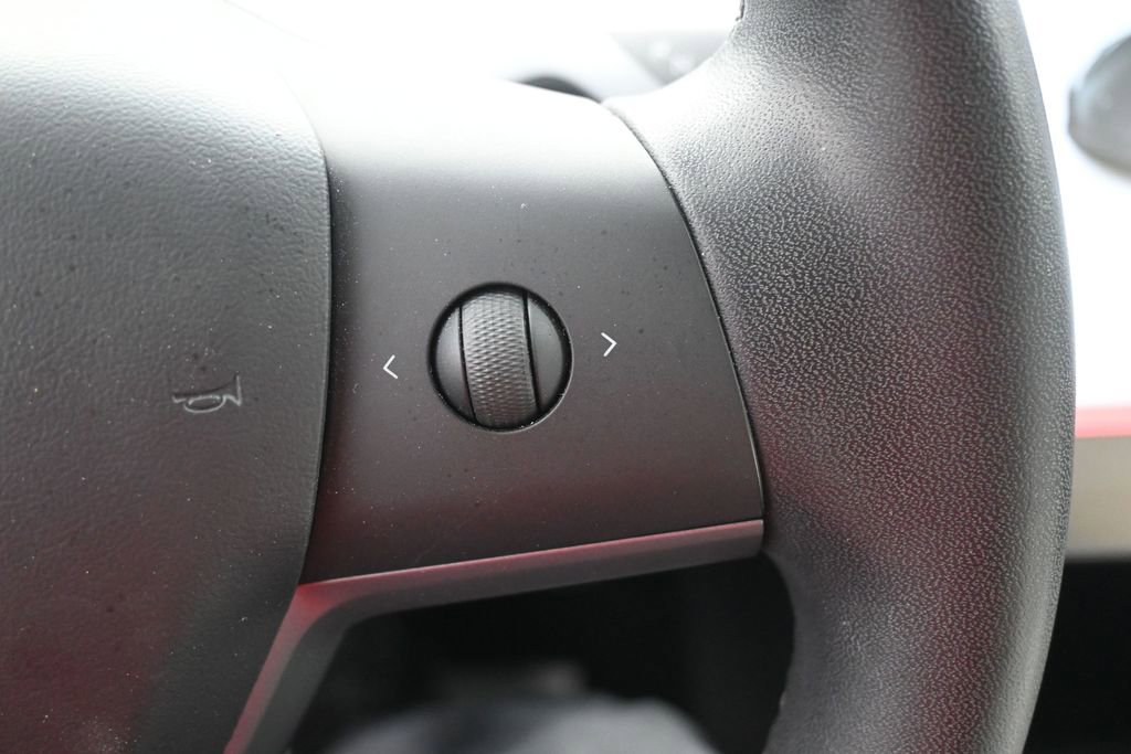 Used 2020 Tesla Model 3 Standard Range Plus RWD image 21