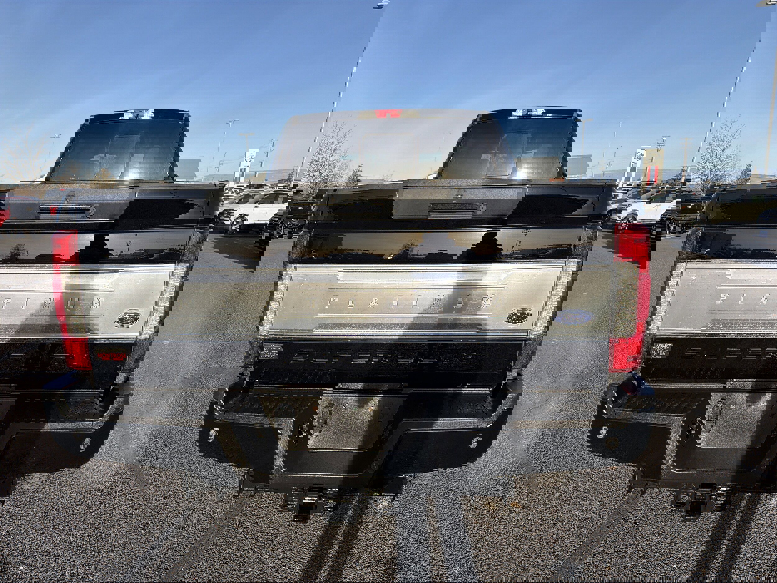 Used 2017 Ford F350 Platinum w/ Platinum Ultimate Package image 6