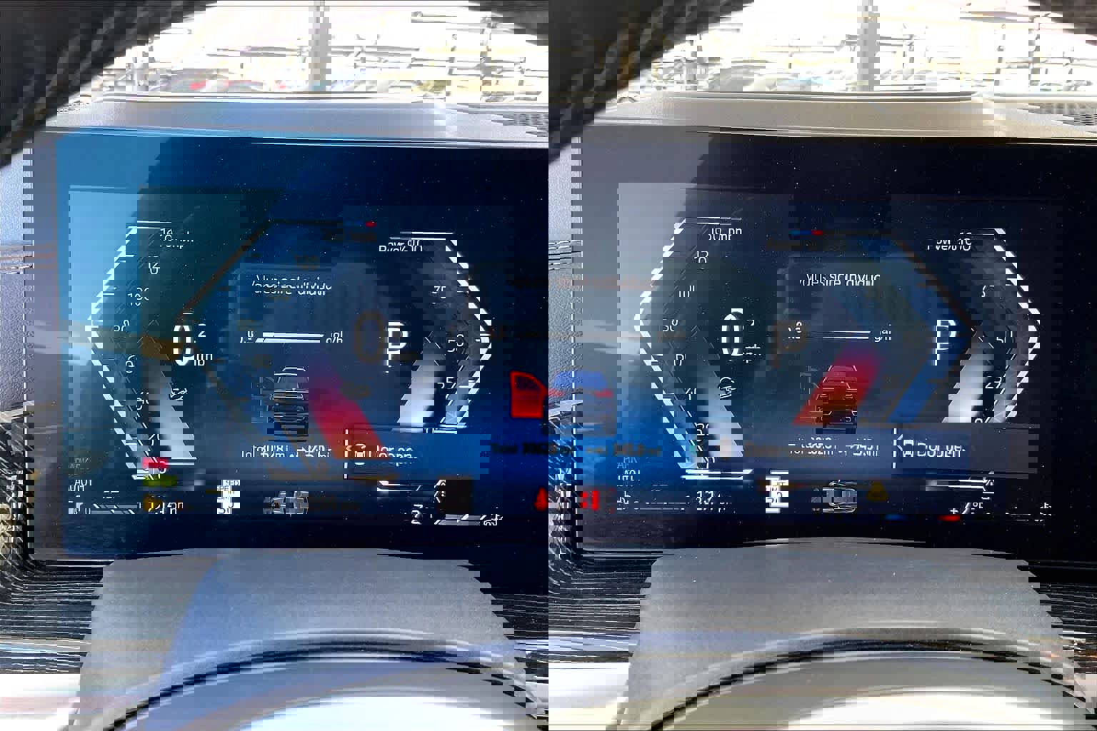 Used 2025 BMW X7 xDrive40i w/ M Sport Package image 26