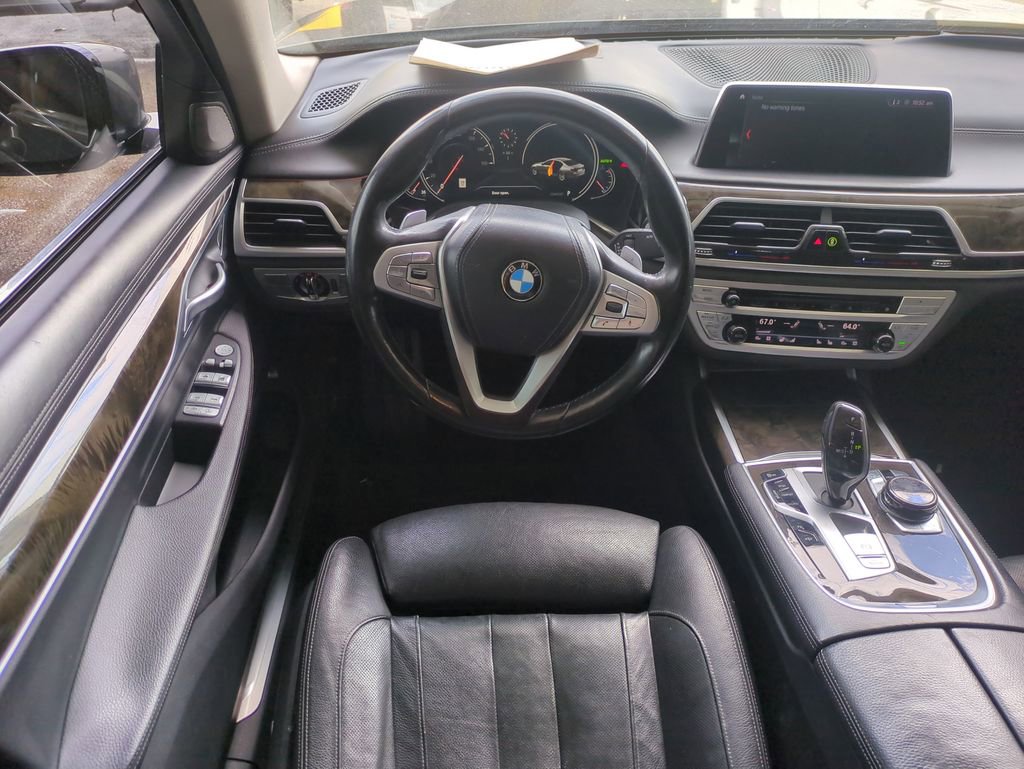 Used 2018 BMW 740i image 16