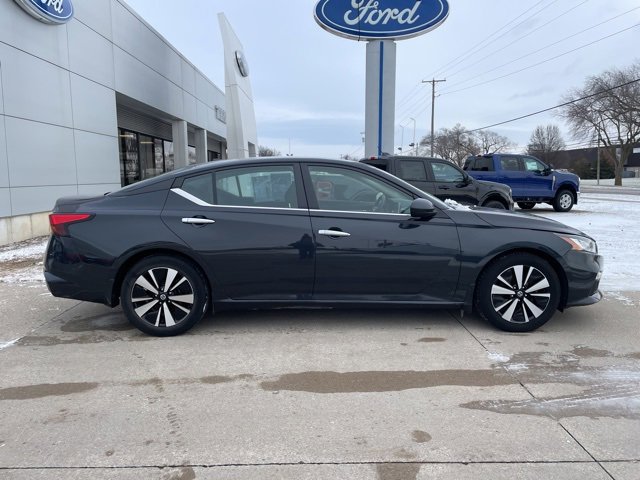 Used 2022 Nissan Altima 2.5 SV image 16