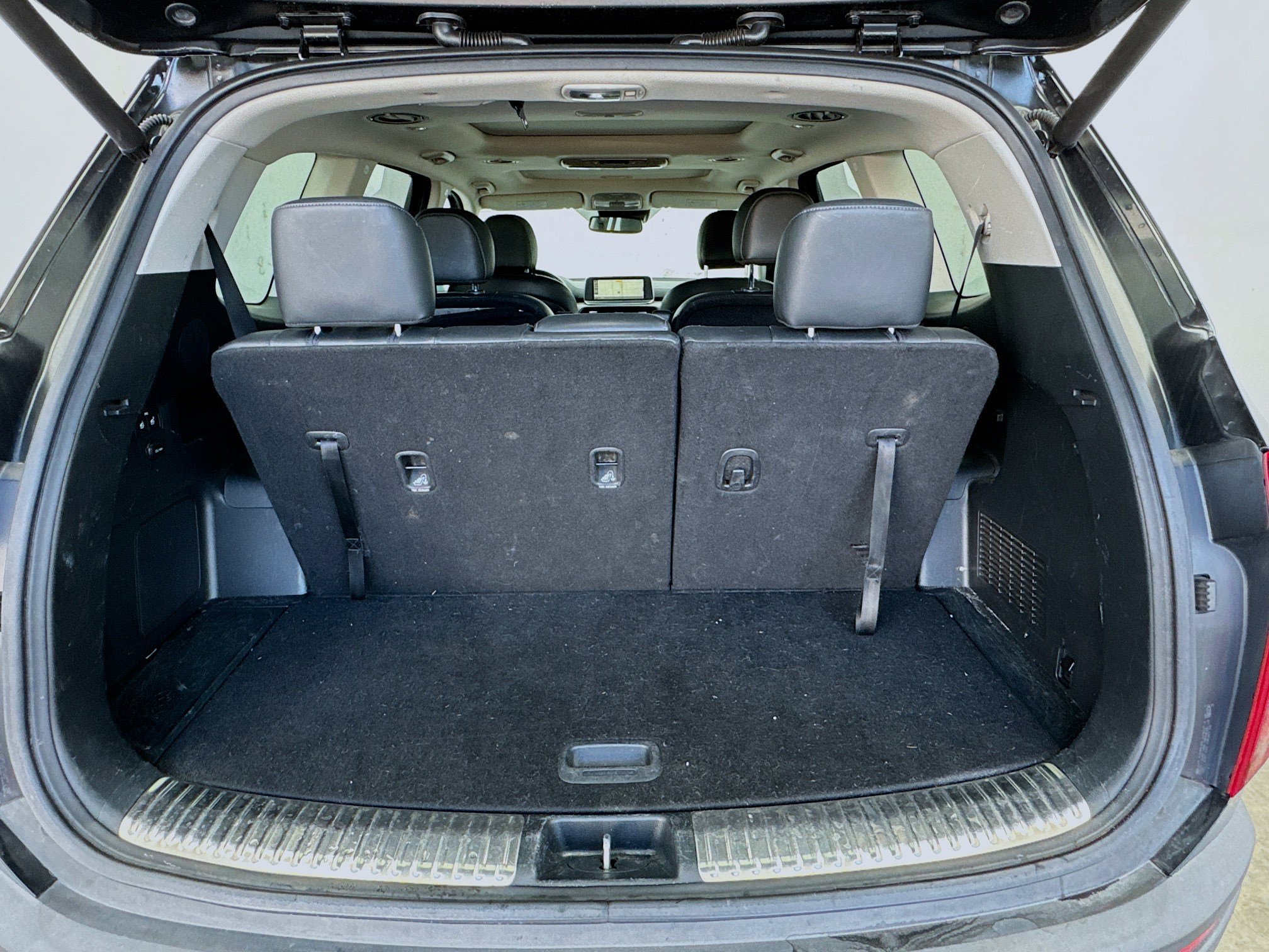 Used 2021 Kia Telluride SX w/ Towing Package FWD image 17