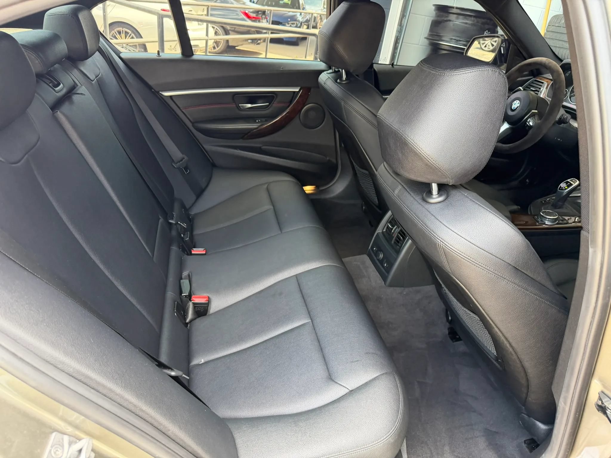 Used 2016 BMW 340i xDrive Sedan AWD/4WD image 22