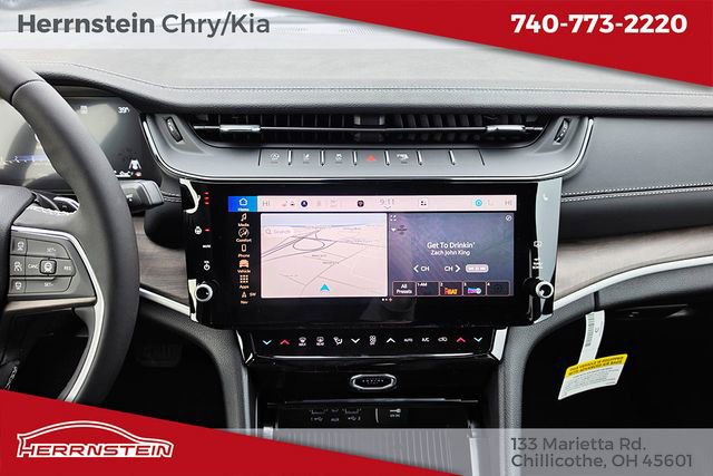 New 2026 Jeep Grand Cherokee Laredo image 9