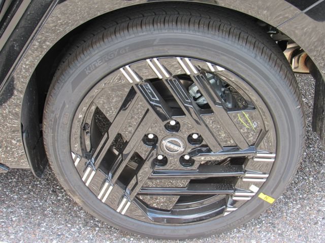 New 2026 Nissan Sentra SR w/ SR All Weather Package FWD image 10
