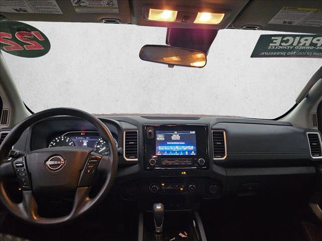 Used 2022 Nissan Frontier SV w/ Technology Package RWD image 17