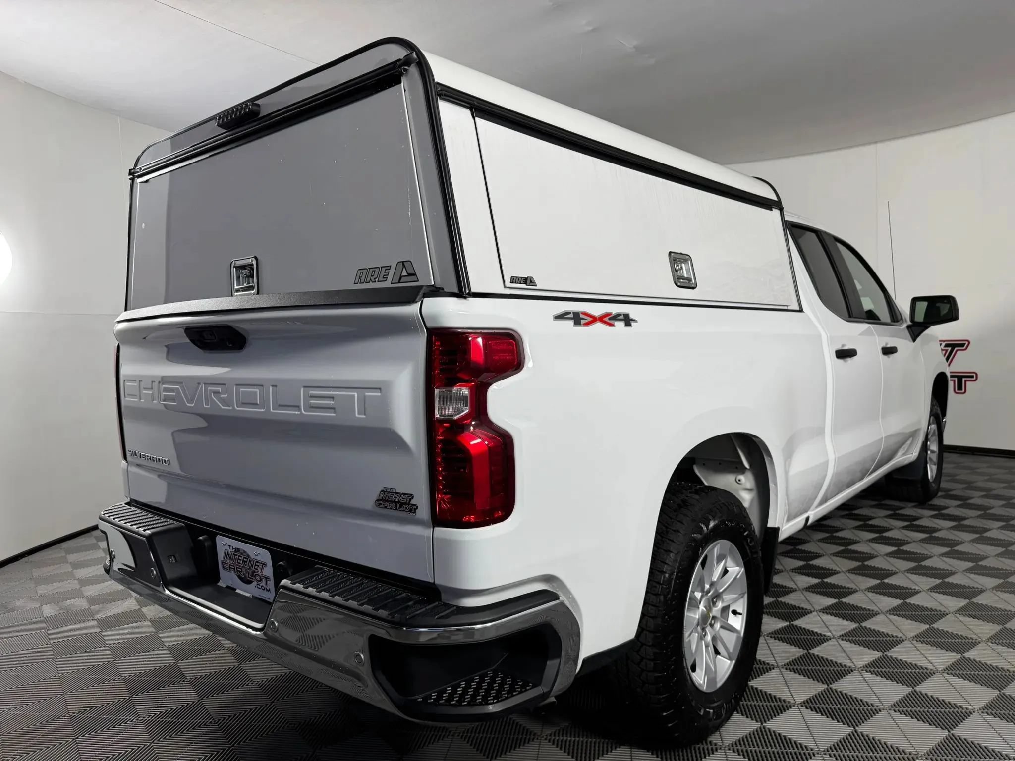 Used 2025 Chevrolet Silverado 1500 W/T w/ WT Safety Package AWD/4WD image 27