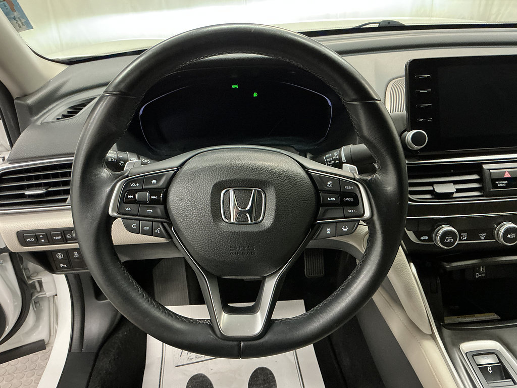 Used 2019 Honda Accord Touring image 12