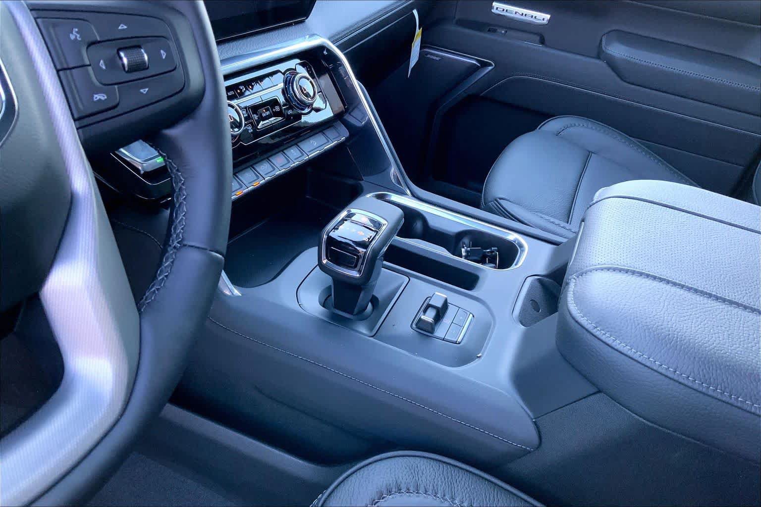 Used 2026 GMC Sierra 1500 Denali AWD/4WD image 6