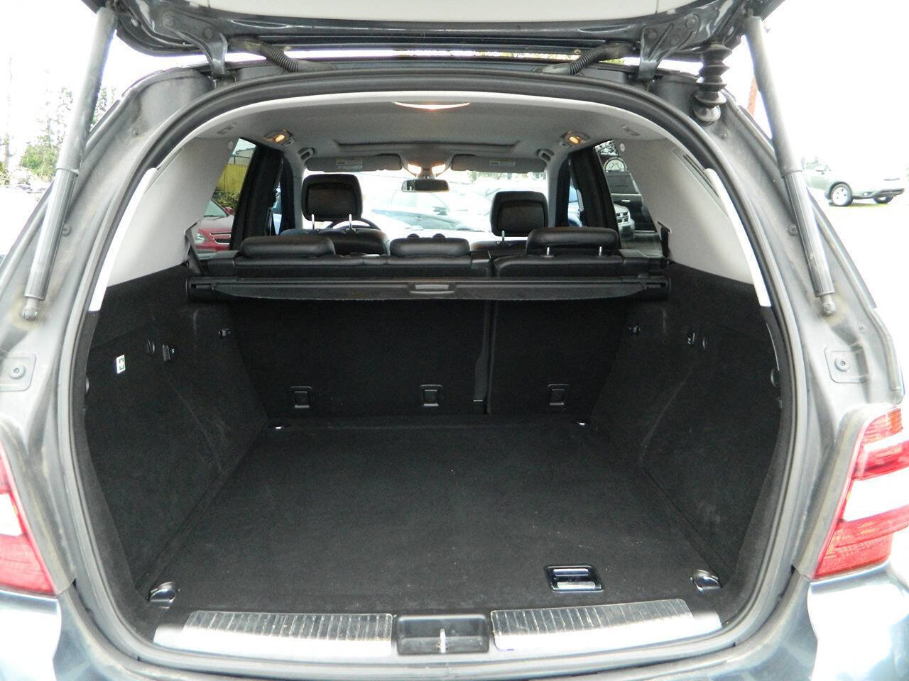 Used 2010 Mercedes-Benz ML 350 BlueTEC 4MATIC image 10