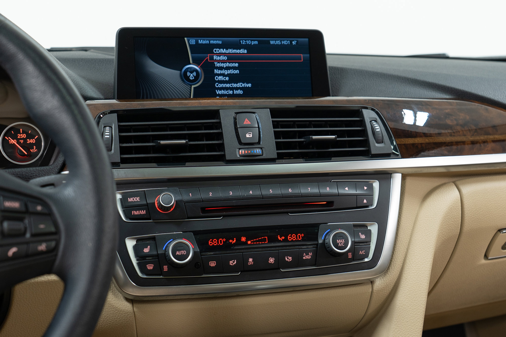 Used 2013 BMW 328i xDrive Sedan AWD/4WD image 19