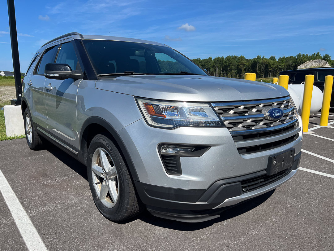 Used 2018 Ford Explorer XLT w/ Equipment Group 201A FWD image 8