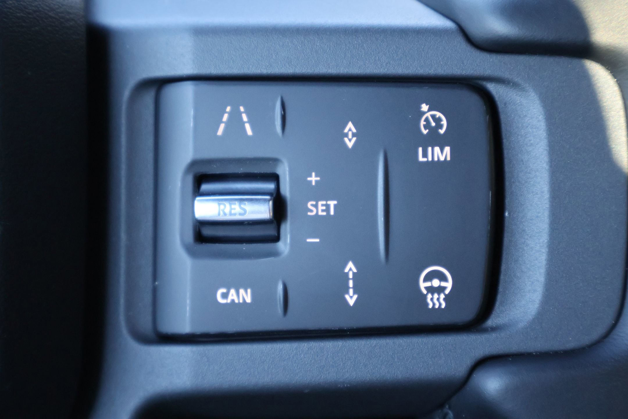 Used 2025 Land Rover Defender 110 S image 15