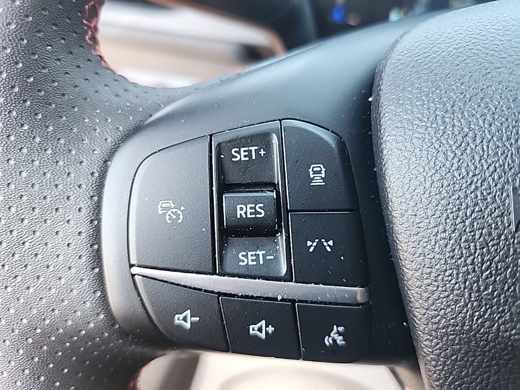 Used 2025 Ford Escape ST-Line w/ Tech Pack #1 FWD image 14
