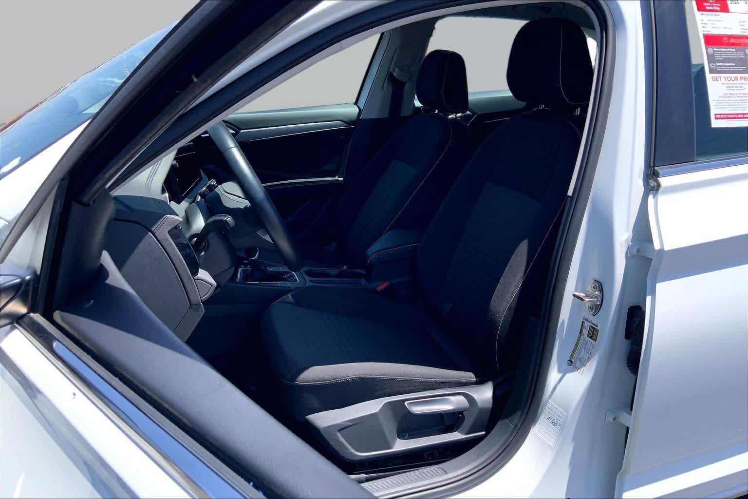 Used 2025 Volkswagen Jetta S FWD image 8