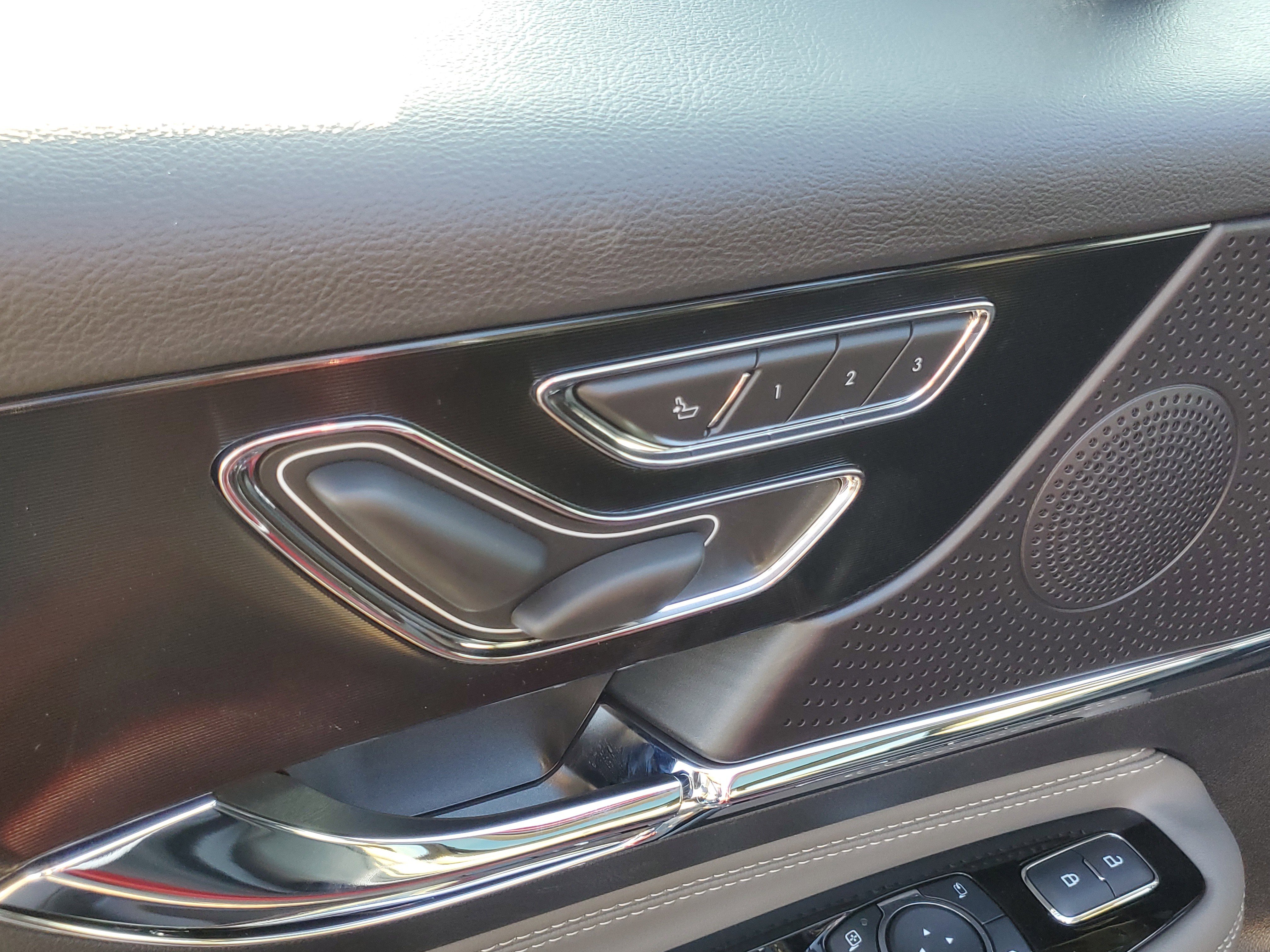 New 2026 Lincoln Corsair Premiere image 9