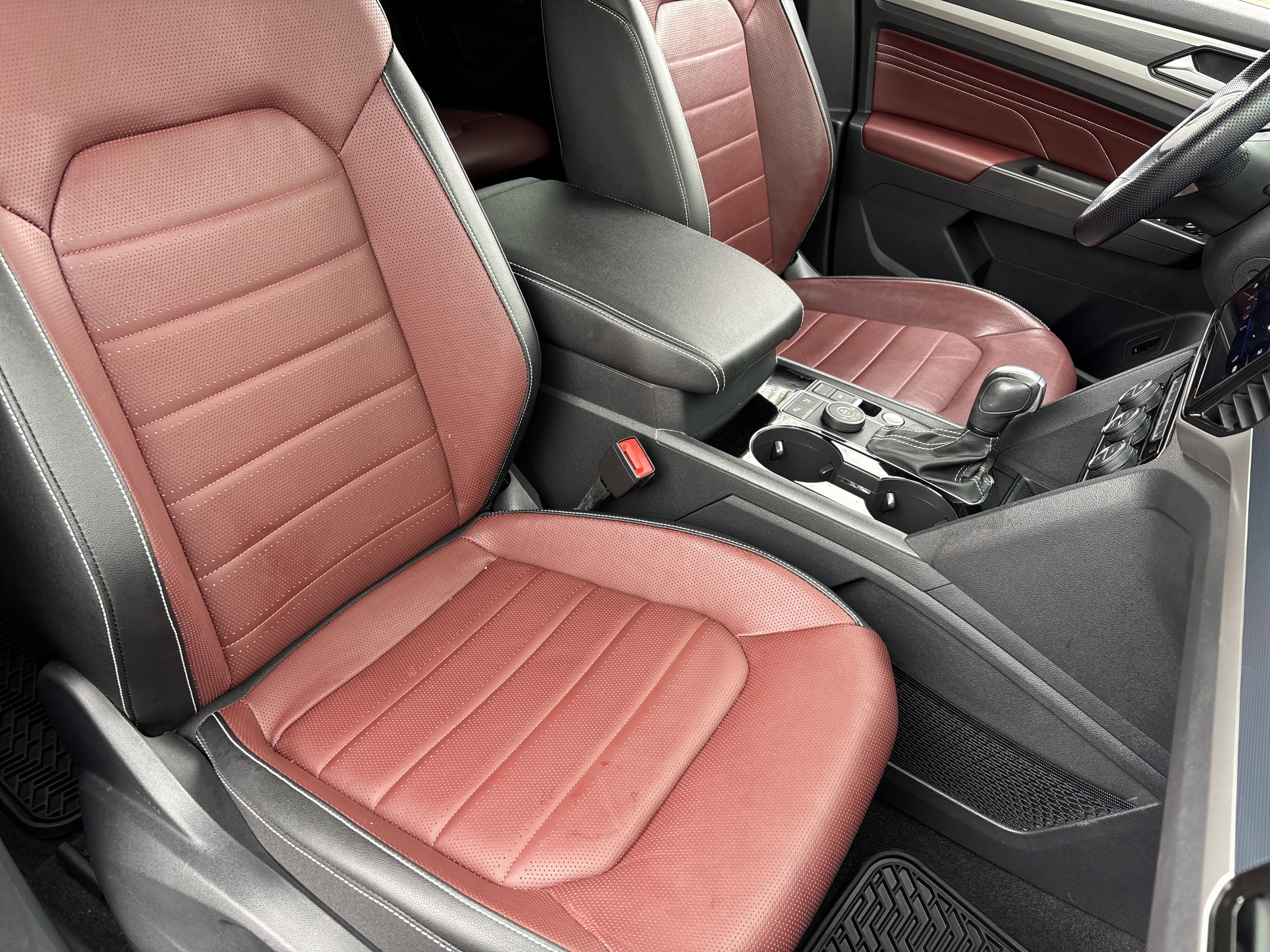 Used 2023 Volkswagen Atlas Cross Sport SEL Premium R-Line image 8