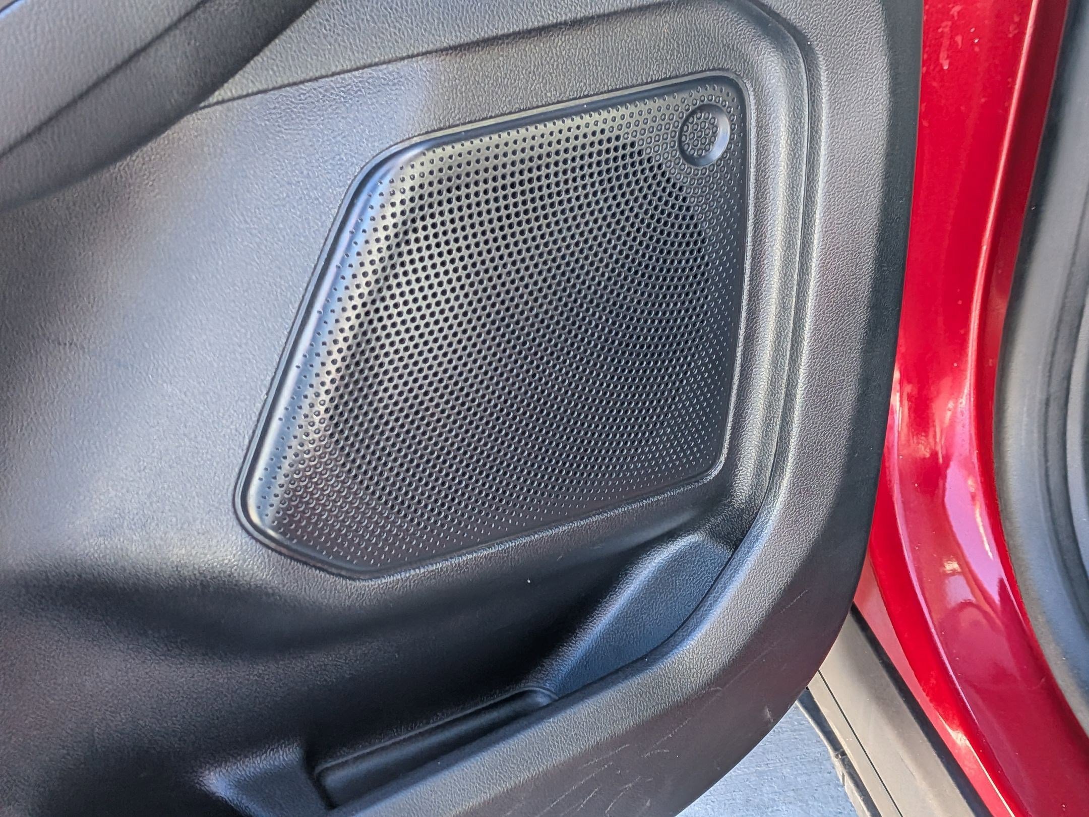 Used 2020 Ford Escape SE image 14