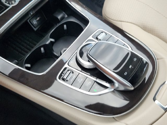 Used 2019 Mercedes-Benz E 300 image 22