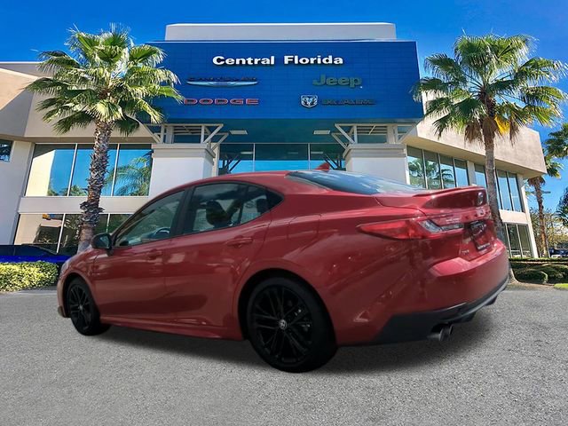 Used 2025 Toyota Camry SE image 7