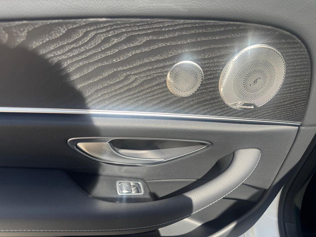 Used 2023 Mercedes-Benz E 350 4MATIC Sedan image 19