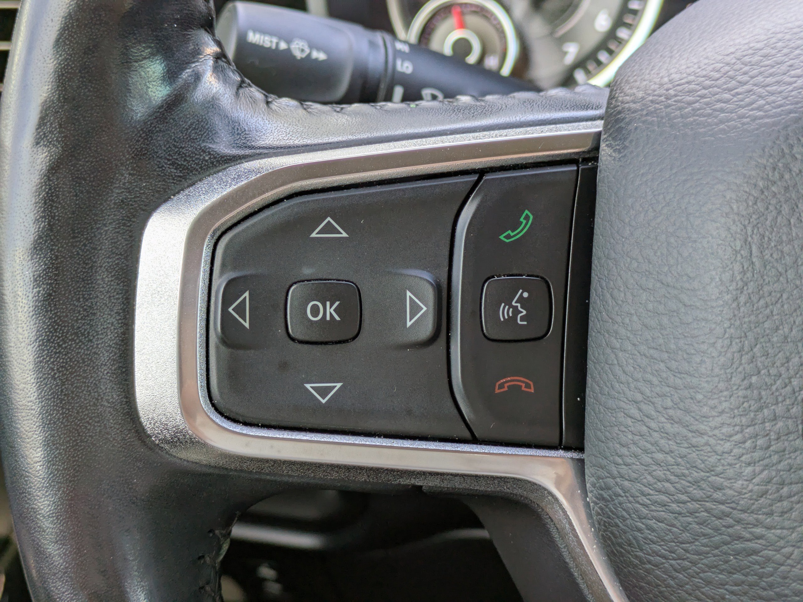 Used 2019 RAM 1500 Laramie image 19