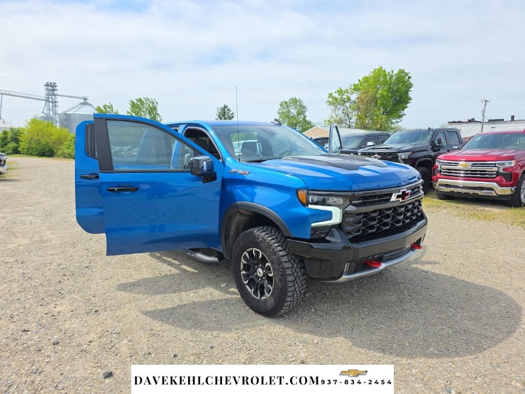 Certified 2022 Chevrolet Silverado 1500 ZR2 w/ Technology Package AWD/4WD image 46