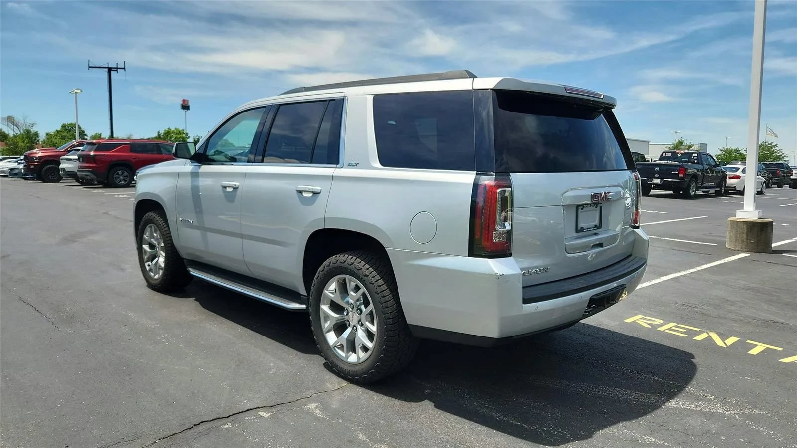 Used 2016 GMC Yukon SLT w/ Open Road Package AWD/4WD image 6