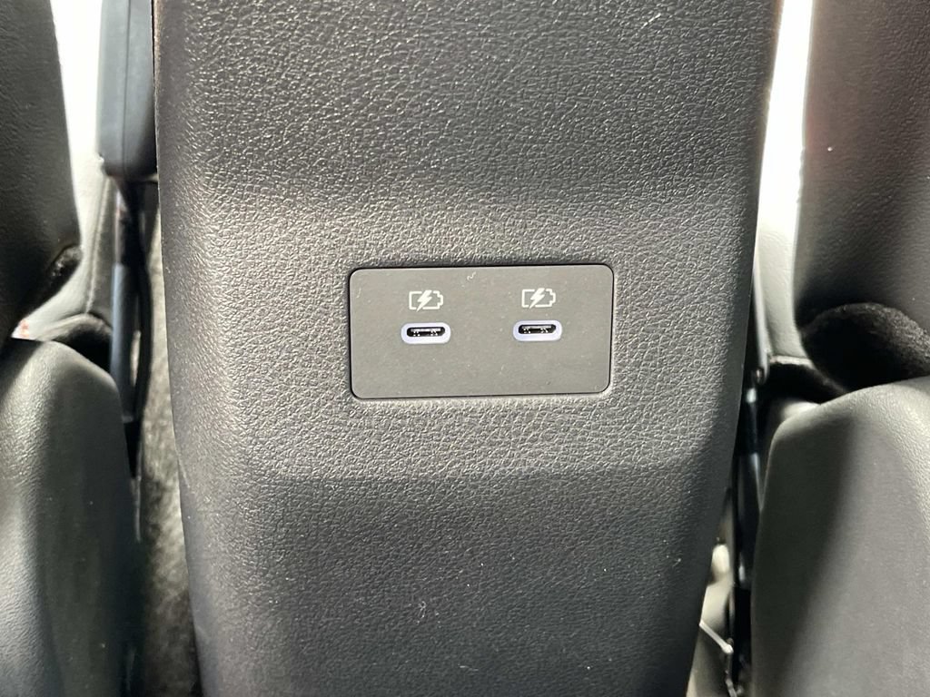 New 2026 Nissan Kicks SR w/ Cold Weather Package AWD/4WD image 16