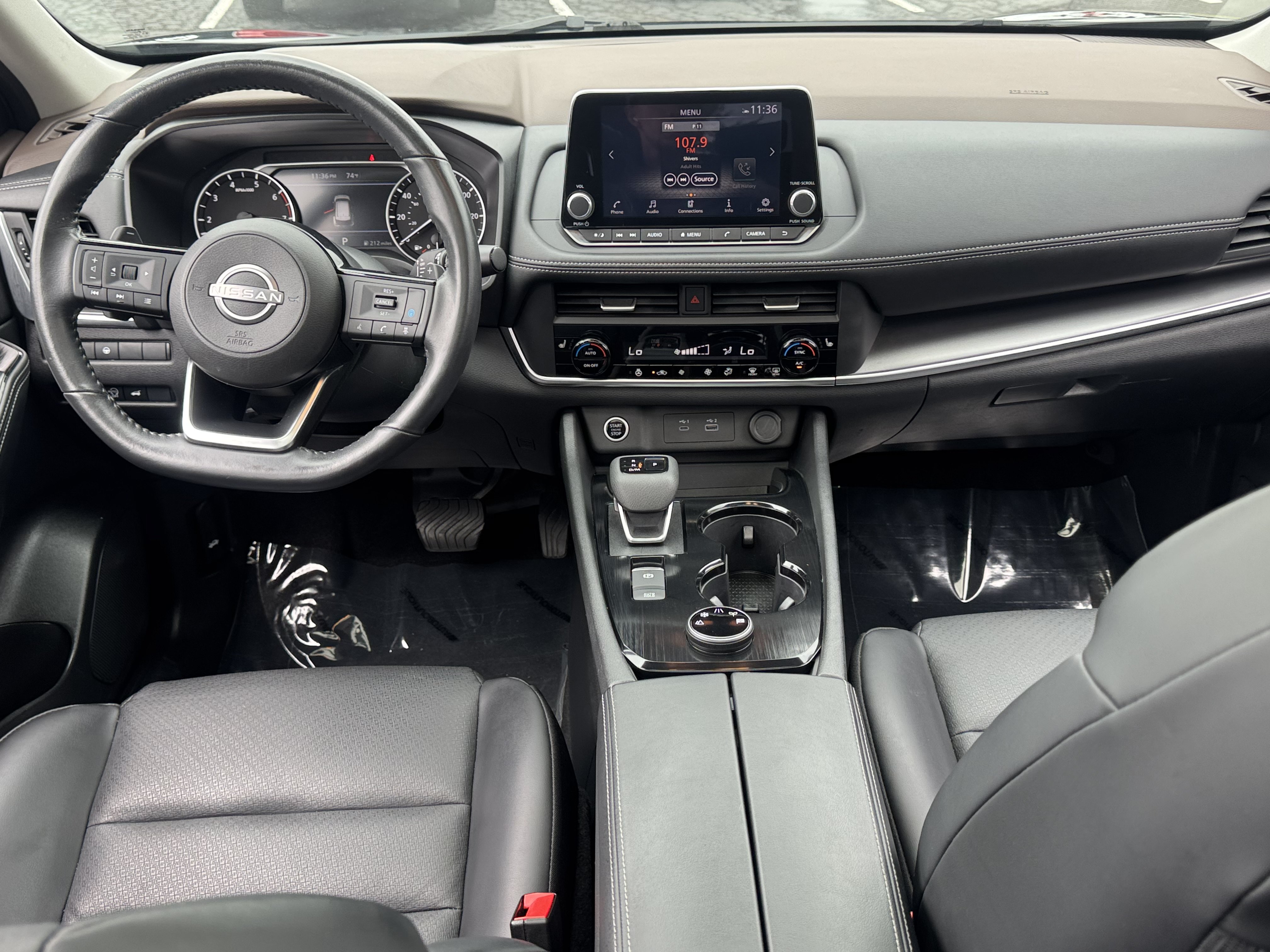 Used 2023 Nissan Rogue SV w/ SV Premium B Package AWD/4WD image 19