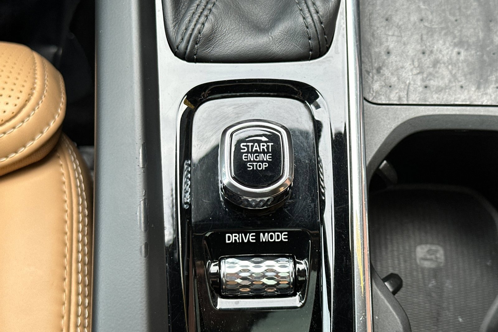 Used 2021 Volvo XC60 T5 Inscription w/ Advanced Package image 25