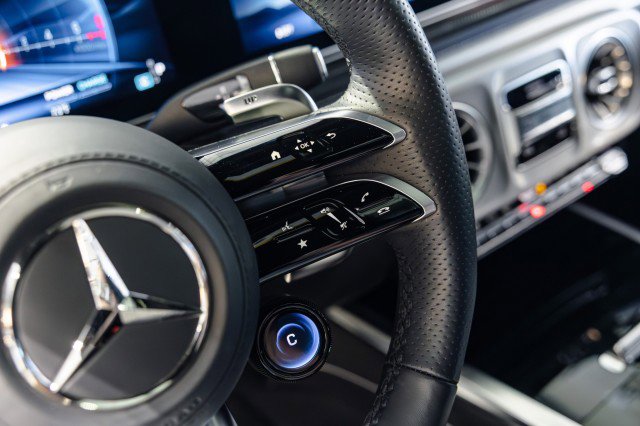 Used 2025 Mercedes-Benz G 63 AMG 4MATIC image 35