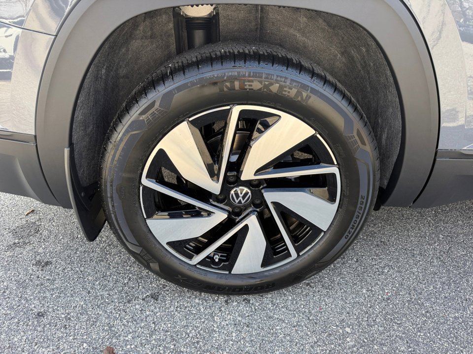 New 2026 Volkswagen Atlas SE image 23