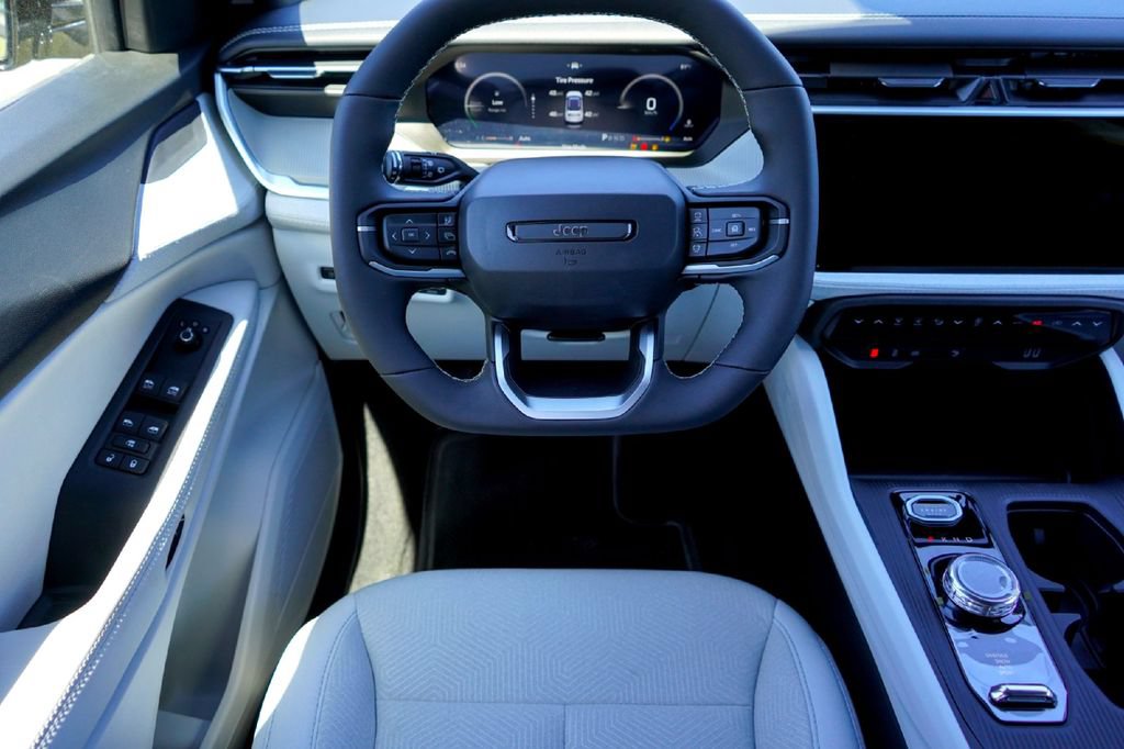 New 2026 Jeep Cherokee Laredo AWD/4WD image 23