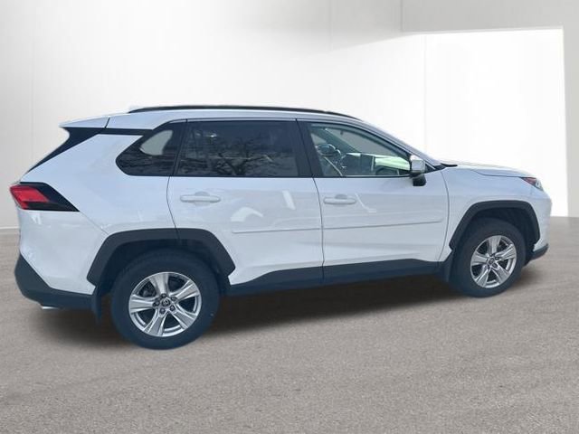 Certified 2021 Toyota RAV4 XLE w/ Convenience Package AWD/4WD image 18