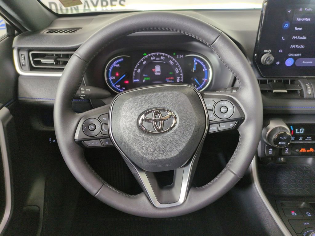 Used 2024 Toyota RAV4 XSE w/ Weather Package AWD/4WD image 17