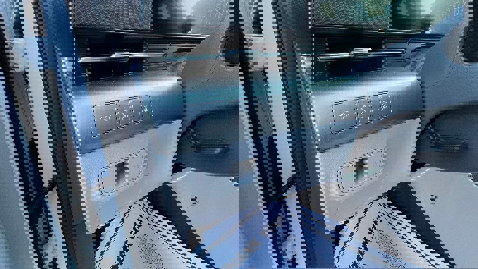 Used 2025 Hyundai Kona SEL AWD/4WD image 12