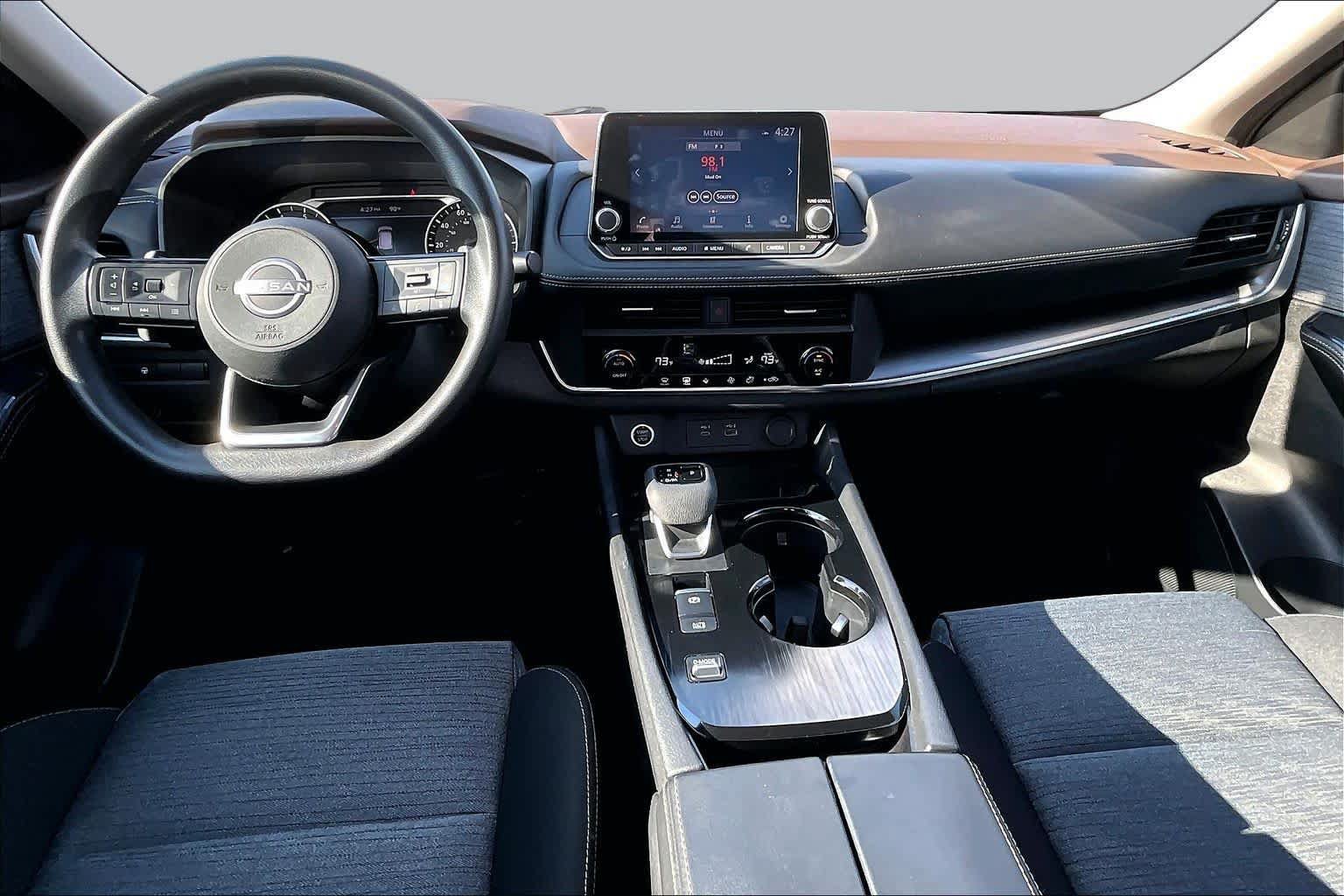 Used 2023 Nissan Rogue SV FWD image 16