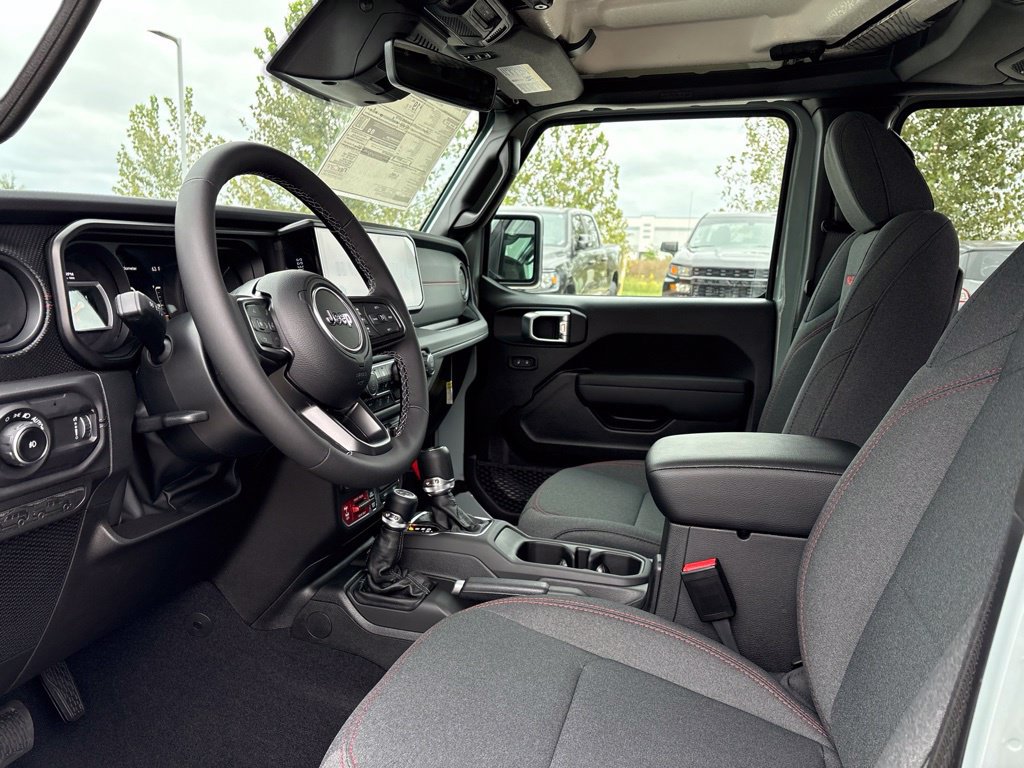 New 2027 Jeep Wrangler Unlimited Rubicon AWD/4WD image 8