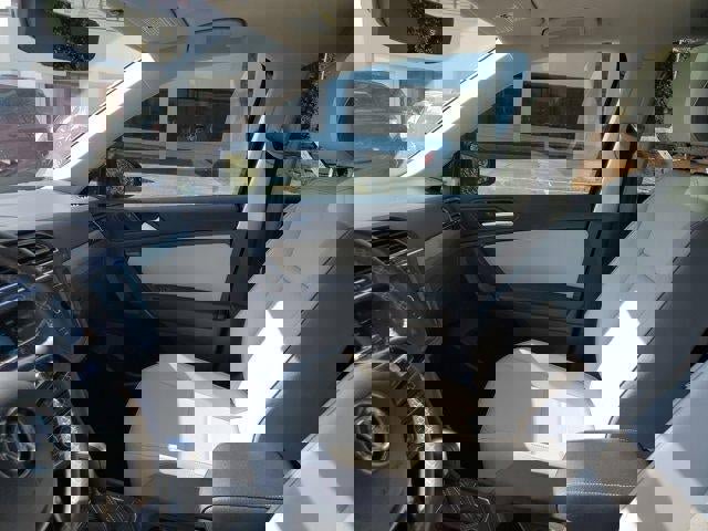 Used 2021 Volkswagen Tiguan SE image 15