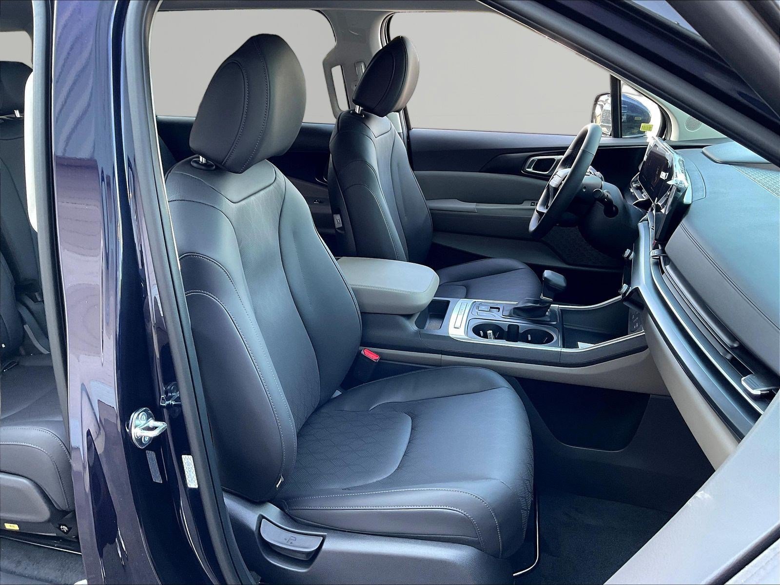 New 2027 Kia Carnival FWD image 19