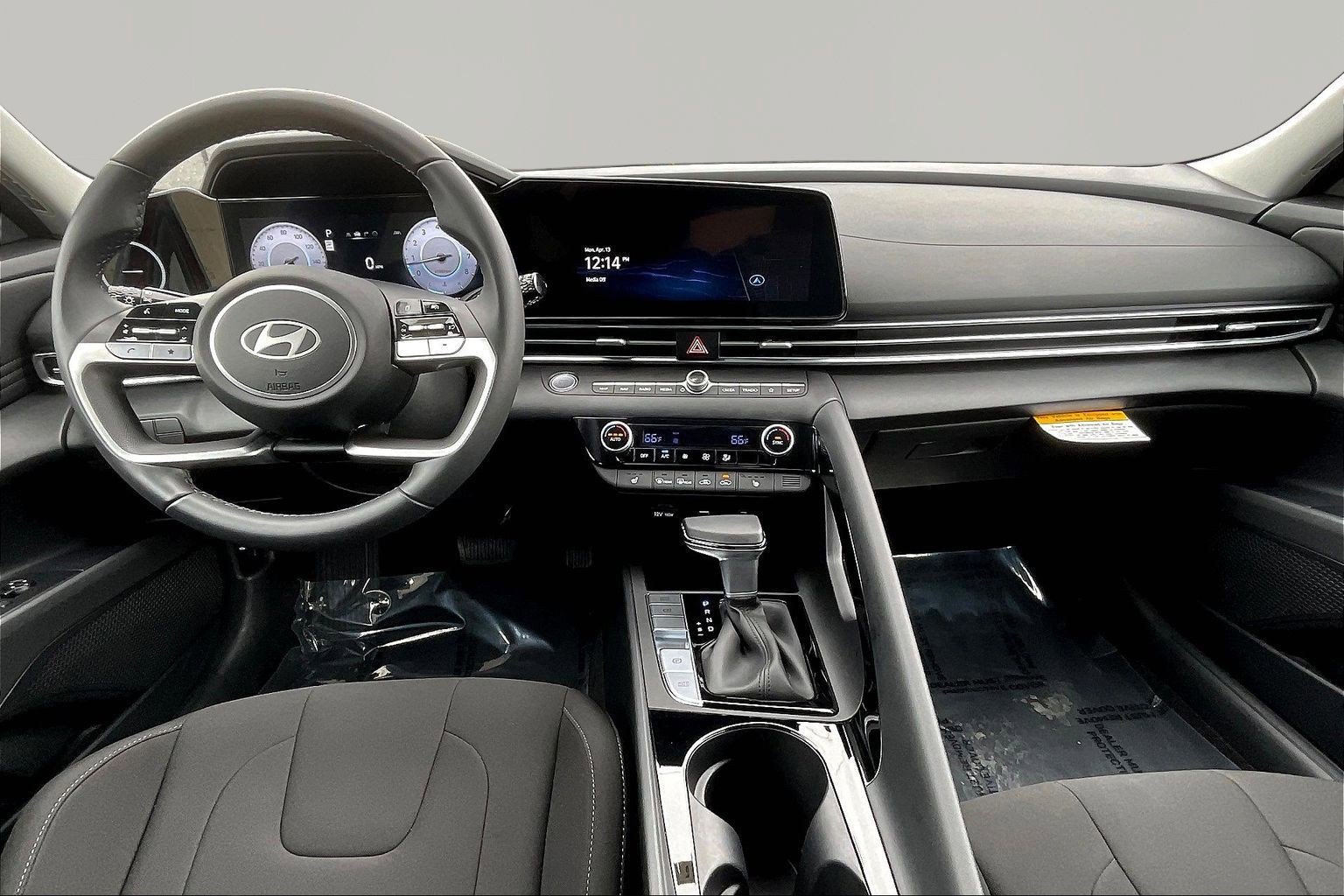 Certified 2025 Hyundai Elantra SEL FWD image 7