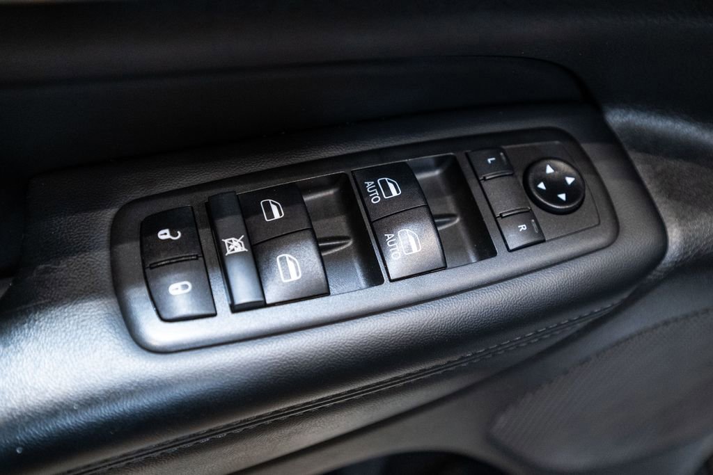 Used 2021 Jeep Grand Cherokee Limited image 20