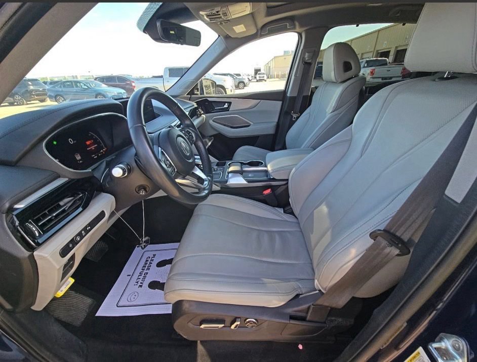 Certified 2023 Acura MDX SH-AWD w/ Technology Package image 5