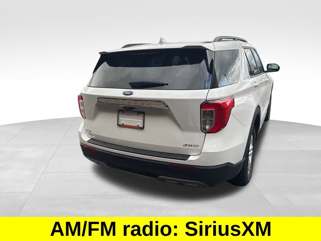 Used 2022 Ford Explorer XLT w/ Equipment Group 202A image 5