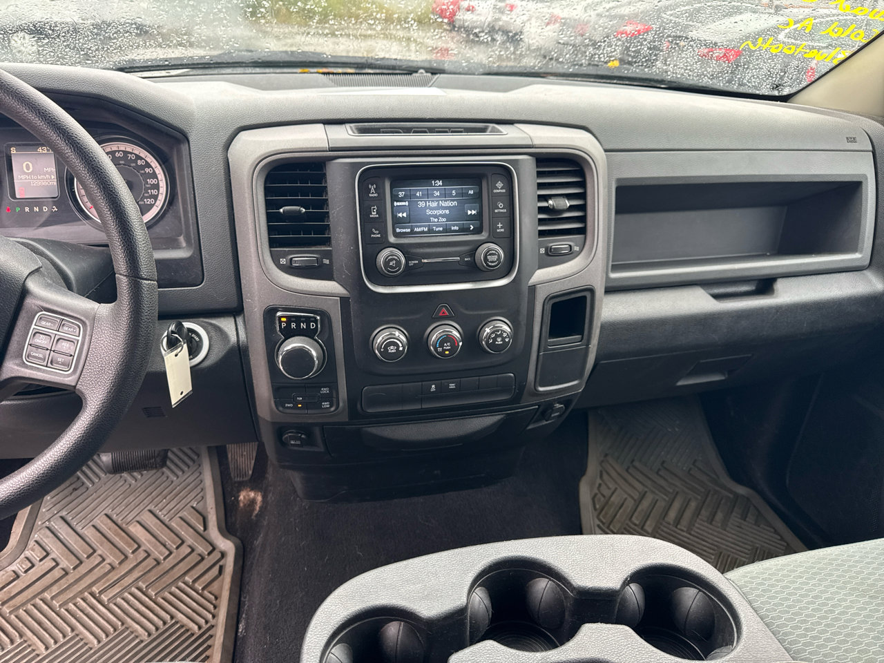 Used 2017 RAM 1500 Express image 10
